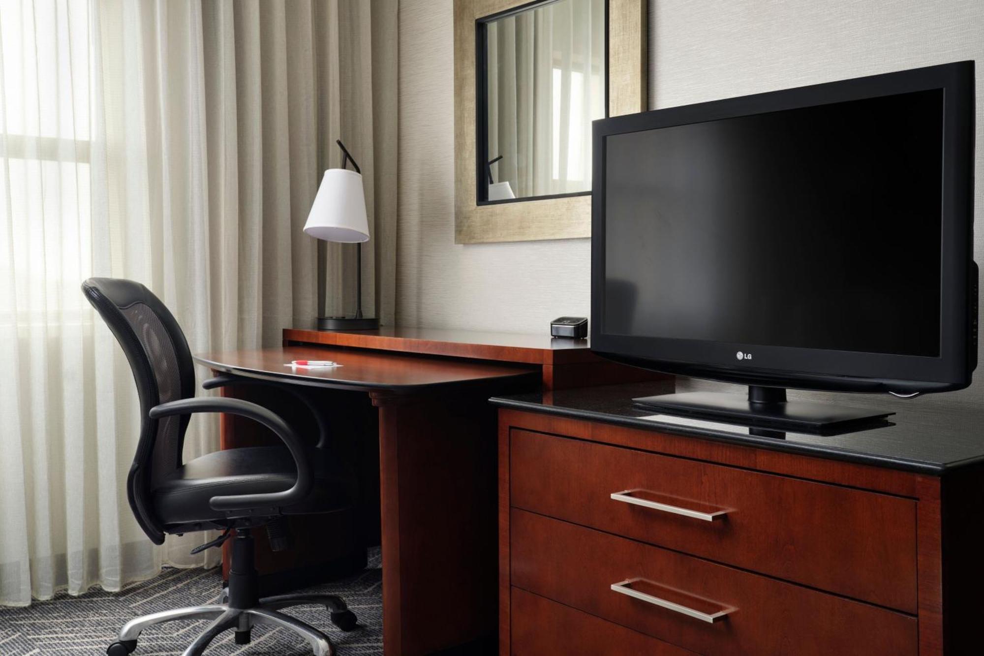 Minneapolis Marriott Northwest Brooklyn Park Bagian luar foto